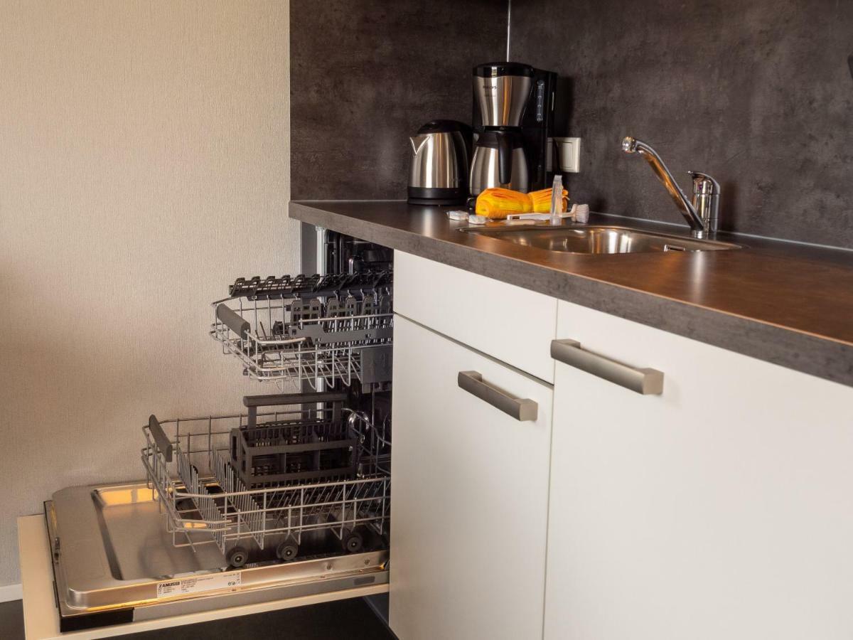 Luxe Lodge Zeehoeve Harlingen Buitenkant foto