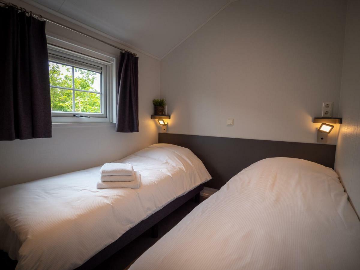 Luxe Lodge Zeehoeve Harlingen Buitenkant foto